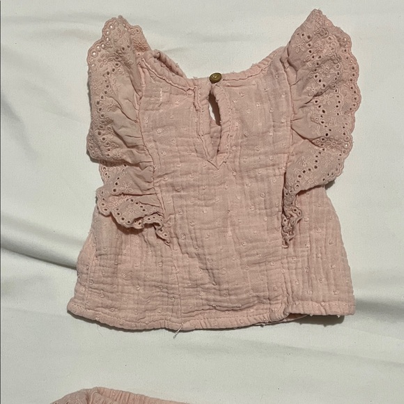 Charming Pink Ruffled Diaper Cover Set - Picture 4 of 6
